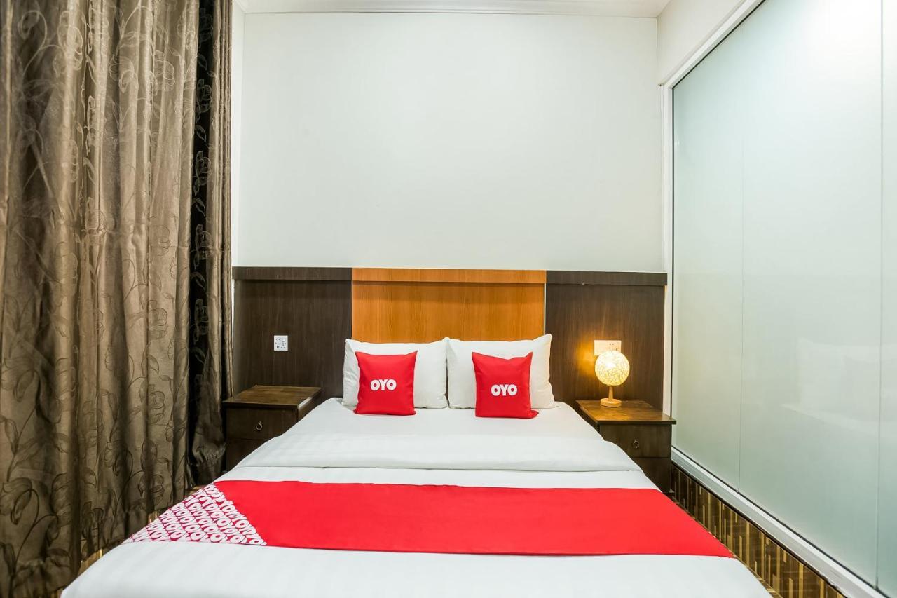 Oyo 89712 Grand Inn Semporna Eksteriør billede